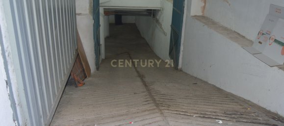 Гараж 393м² в Гранада, Испания № 75913 4