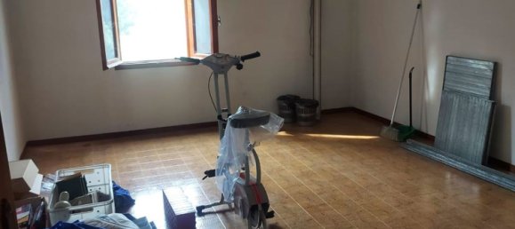 10 rooms House in Bibbiano, Italy No. 88395 6