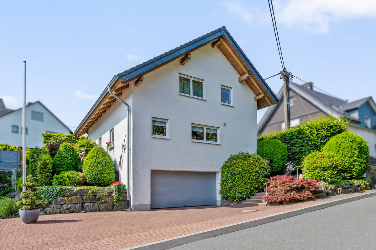 3 bedrooms House in Olpe, Germany No. 289559