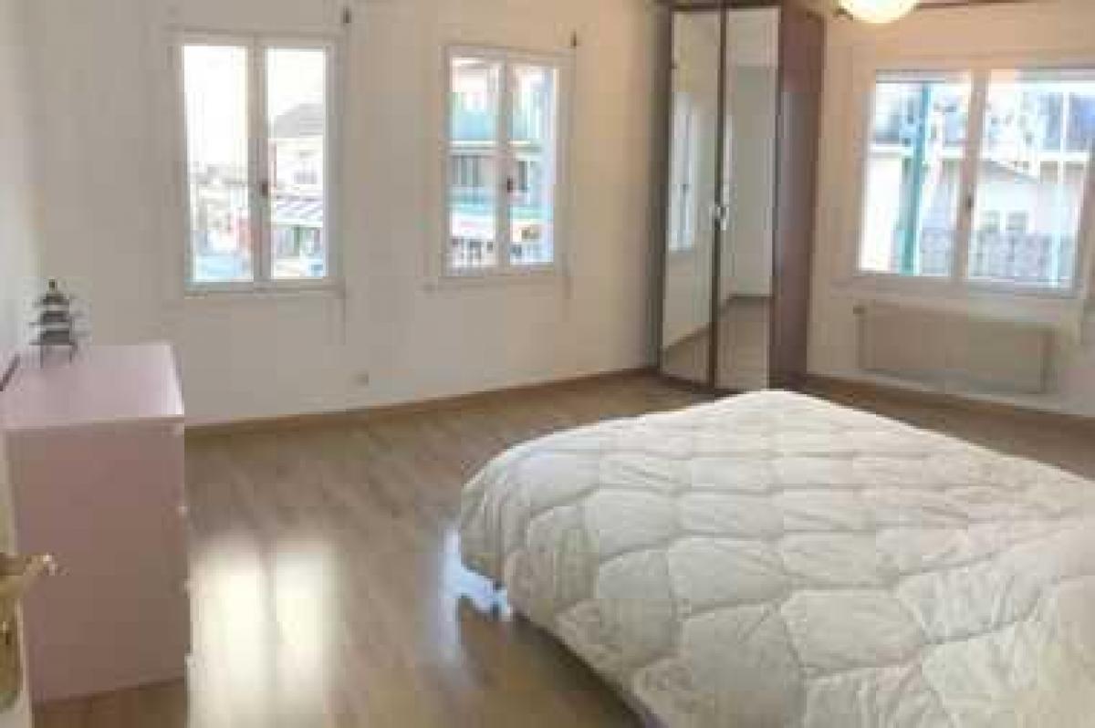 Condominio de 4 dormitorios en Sevran, France No. 35213