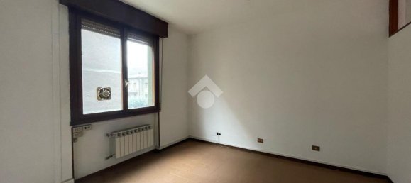 5 rooms Apartment in Costa Volpino, Italy No. 135923 8