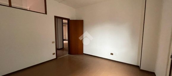 5 rooms Apartment in Costa Volpino, Italy No. 135923 6