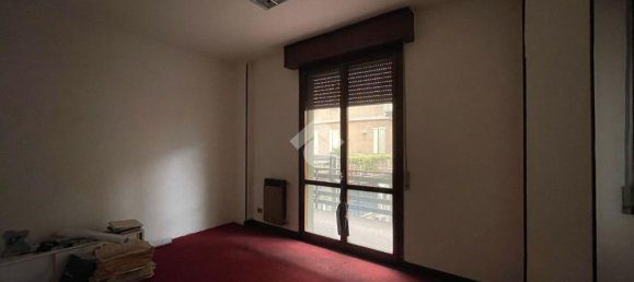 5 rooms Apartment in Costa Volpino, Italy No. 135923 10
