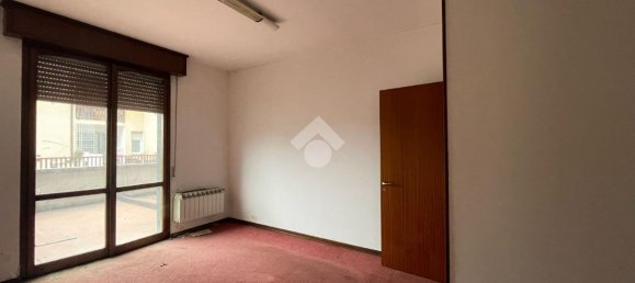 5 rooms Apartment in Costa Volpino, Italy No. 135923 11