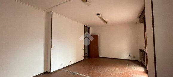 5 rooms Apartment in Costa Volpino, Italy No. 135923 5