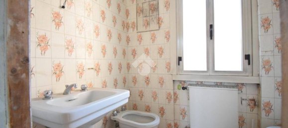 1 Schlafzimmer Villa in Monza, Italy, Nr. 54846 30