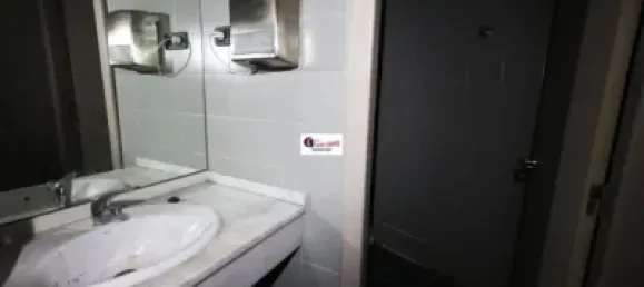 189m² Commercial property in Pozuelo de Alarcon, Spain No. 155970 3