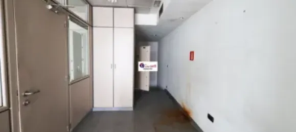 189m² Commercial property in Pozuelo de Alarcon, Spain No. 155970 2