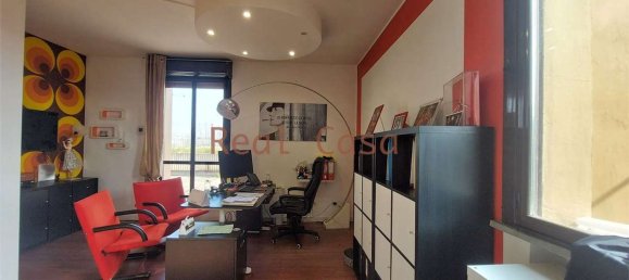 Lagerhaus in Modena, Italy 635m², Nr. 303817 21