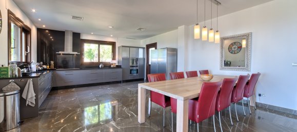 5 غرف نوم فيلا في Malaga, Spain رقم 22735 10