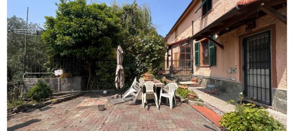 2 bedrooms House in Genoa, Italy No. 381112 4