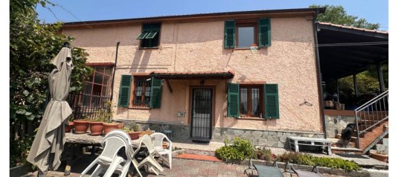 2 bedrooms House in Genoa, Italy No. 381112 5