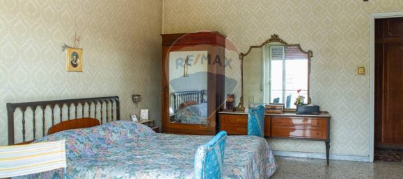 4-salle Appartement à Catania, Italy No. 28192 25