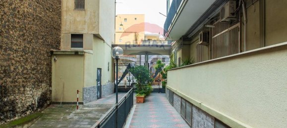 4-salle Appartement à Catania, Italy No. 28192 5
