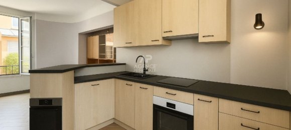 5 bedrooms House in Chaville, France No. 321124 3