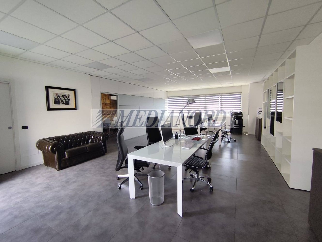 100m² Office in Ranica, Italy No. 313782