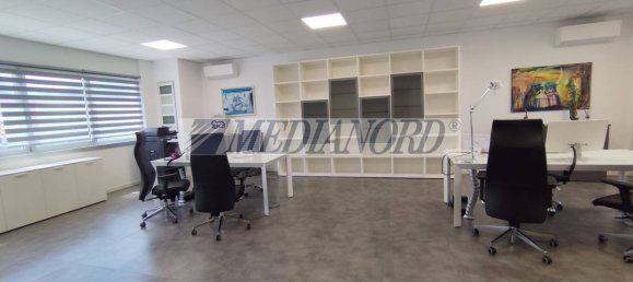 100m² Office in Ranica, Italy No. 313782 9