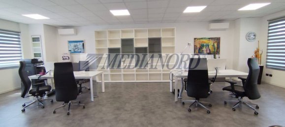 100m² Office in Ranica, Italy No. 313782 7