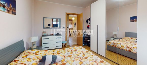 3 rooms Apartment in Vinovo, Italy No. 193318 10