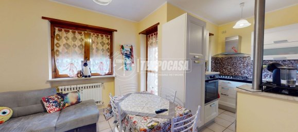 3 rooms Apartment in Vinovo, Italy No. 193318 2