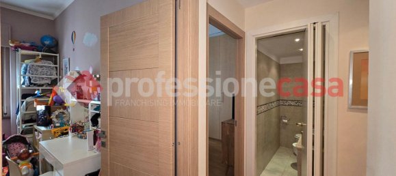 3غرفة شقة في Rome, Italy رقم 235920 24