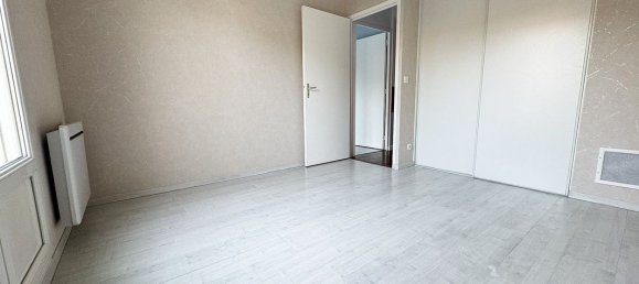 Apartamento de 2 dormitorios en Reims, France No. 255237 12
