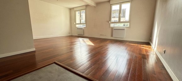 Apartamento de 2 dormitorios en Reims, France No. 255237 4