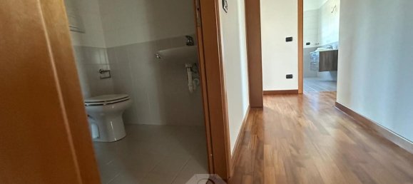 Apartamento de 3 habitaciónes en Gallarate, Italy No. 159197 6