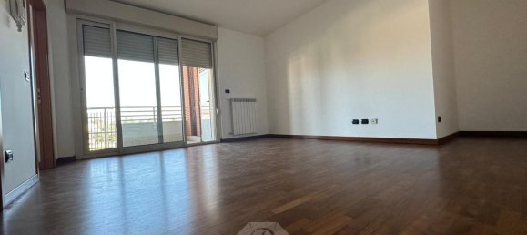 Apartamento de 3 habitaciónes en Gallarate, Italy No. 159197 20