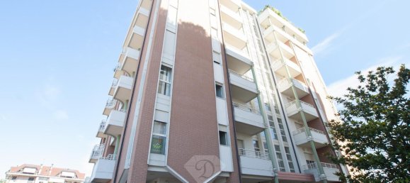Apartamento de 3 habitaciónes en Gallarate, Italy No. 159197 25