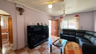 2 bedrooms Bungalow in Alicante, Spain No. 270879