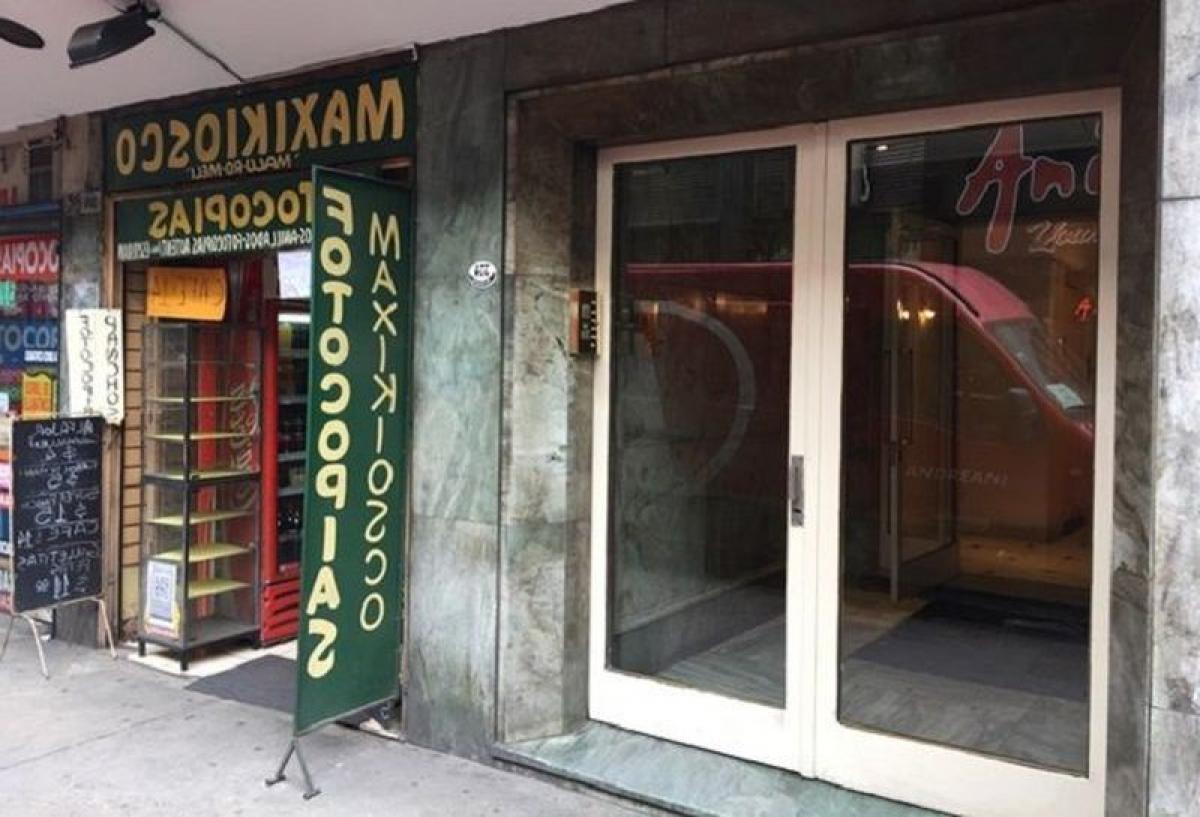 Офис с 75 спальнями в Буэнос-Айрес, Аргентина № 109257