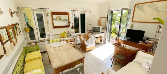 2 bedrooms Apartment in Ameglia, Italy No. 286031 2