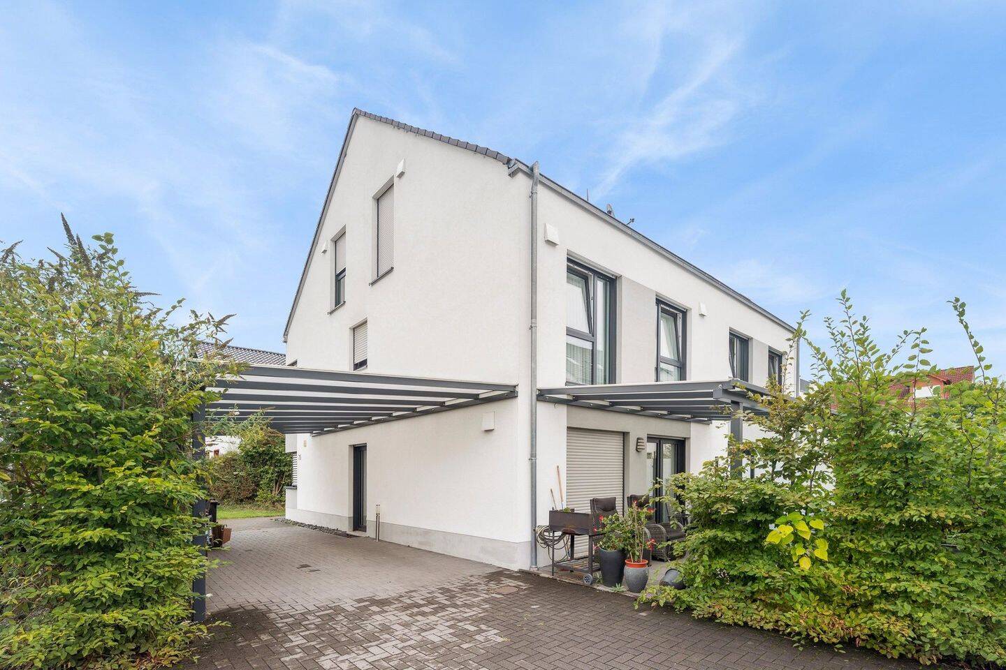 6-salle Maison de ville à Rhein-Sieg, Germany No. 301118