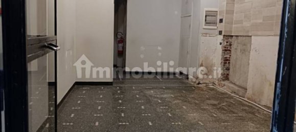 1-salle Propriété commerciale à Genoa, Italy No. 36918 11