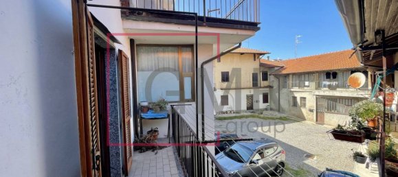 3 bedrooms Apartment in Gerenzano, Italy No. 378927 15