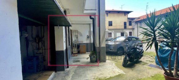 3 bedrooms Apartment in Gerenzano, Italy No. 378927 7