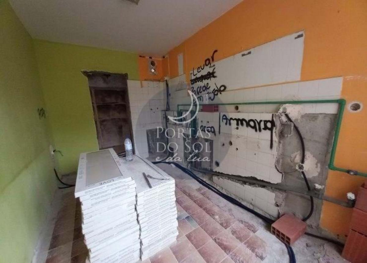 2 bedrooms Apartment in Seixal, Portugal No. 1399