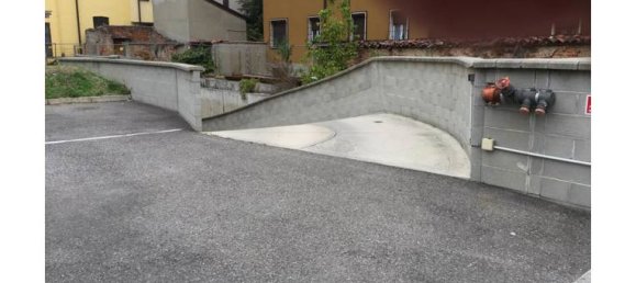 1 room Garage in Muggiò, Italy No. 254343 3