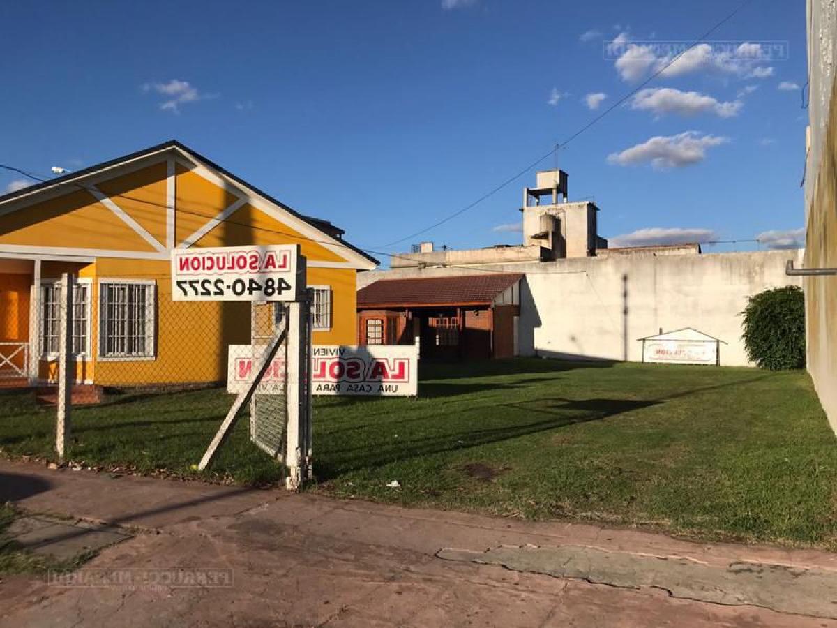 Grundstück in Tres de Febrero, Argentina, Nr. 39825