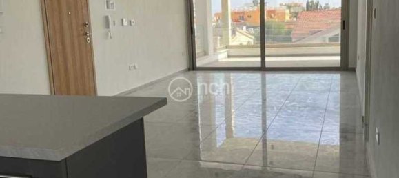 2 bedrooms Apartment in Limassol, Cyprus No. 17745 8