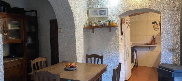 4 bedrooms House in Savona, Italy No. 334732 5