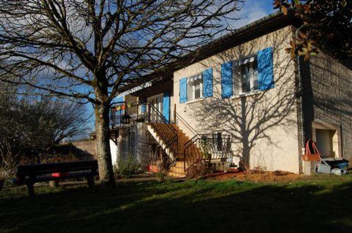 7 bedrooms House in Reyrieux, France No. 29257