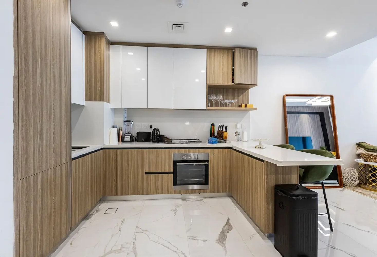 2 bedrooms Apartment in Dubai, UAE No. 20938