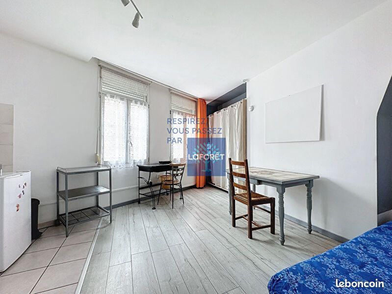 5 bedrooms Building in Amiens, France No. 268859