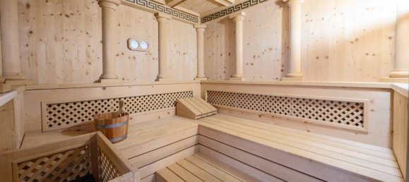 4 bedrooms Villa in Capriana, Italy No. 203719 18