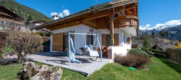 4 bedrooms Villa in Capriana, Italy No. 203719 2