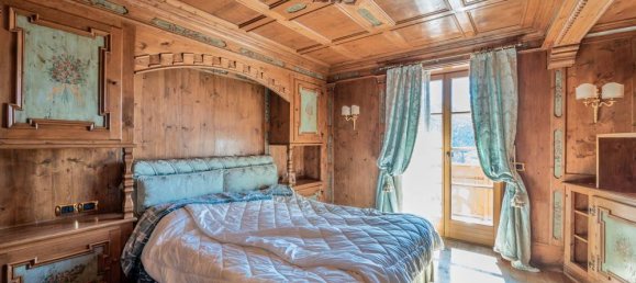 4 bedrooms Villa in Capriana, Italy No. 203719 11