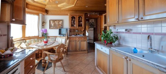 4 bedrooms Villa in Capriana, Italy No. 203719 7