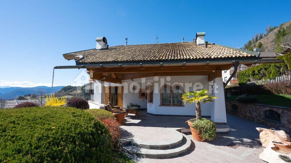 4 bedrooms Villa in Capriana, Italy No. 203719